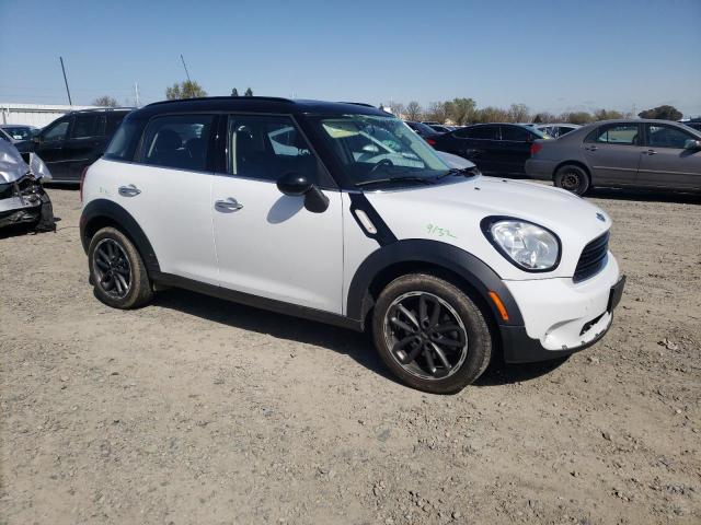 WMWZB3C51GWR47028 - 2016 MINI COOPER COUNTRYMAN WHITE photo 4