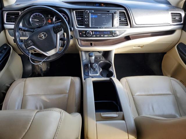 5TDJKRFH9GS250277 - 2016 TOYOTA HIGHLANDER XLE TAN photo 8