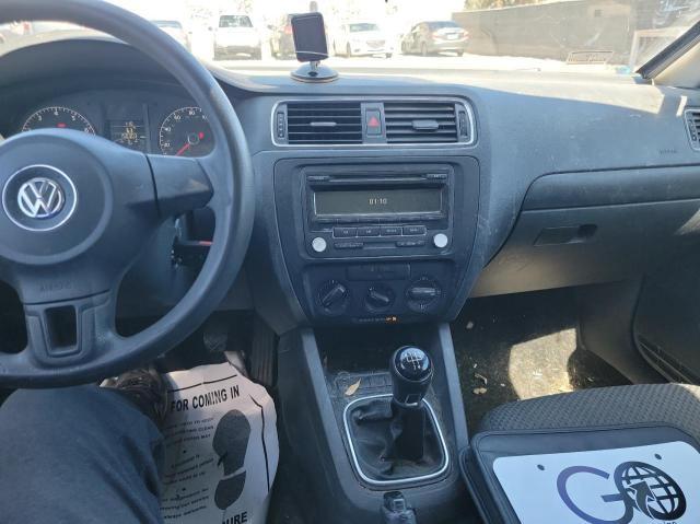 3VW1K7AJ3CM379346 - 2012 VOLKSWAGEN JETTA BASE 白色 照片 9