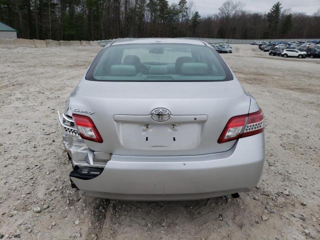 4T1BF3EKXBU708797 - 2011 TOYOTA CAMRY BASE SILVER photo 6