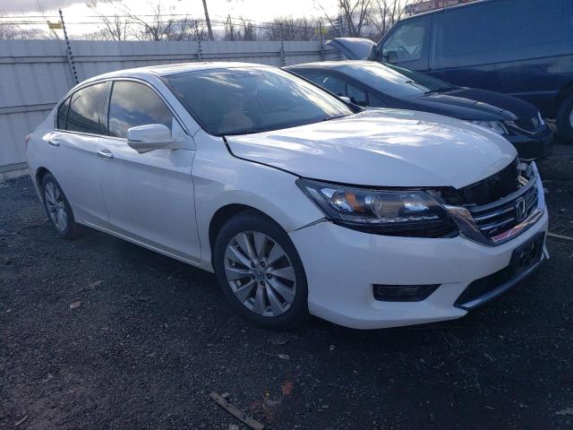 1HGCR3F83FA009040 - 2015 HONDA ACCORD EXL WHITE photo 4