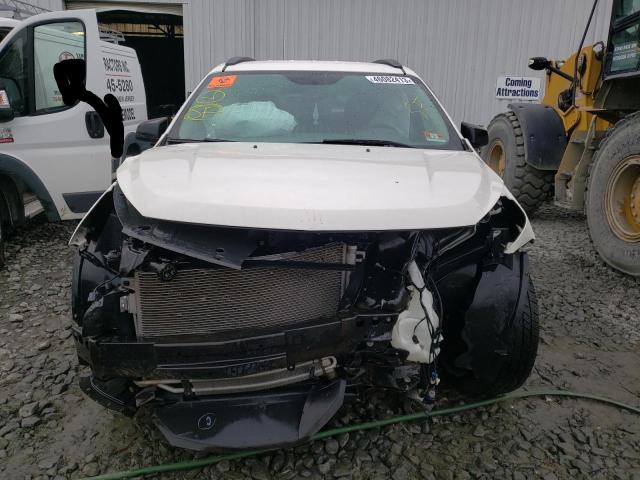 1GNKVFED6FJ132182 - 2015 CHEVROLET TRAVERSE LS WHITE photo 5