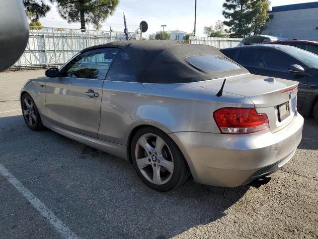 WBAUN93518VF56427 - 2008 BMW 135 I SILVER photo 2