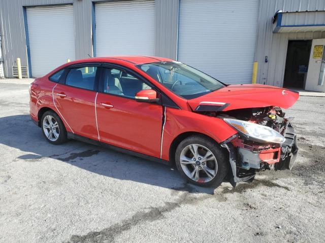 1FADP3F28DL327232 - 2013 FORD FOCUS SE RED photo 4