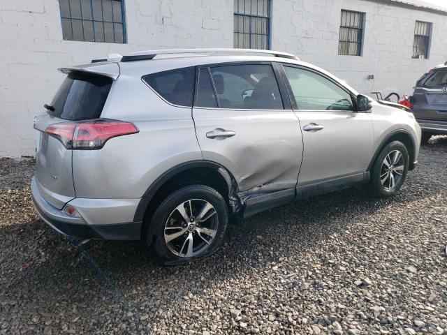 2T3RFREV6HW644673 - 2017 TOYOTA RAV4 XLE SILVER photo 3