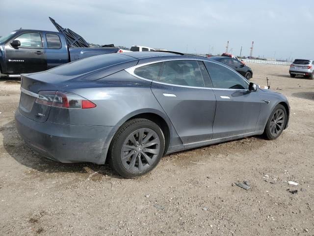 5YJSA1E26JF285490 - 2018 TESLA MODEL S ნაცრისფერი ფოტო 3