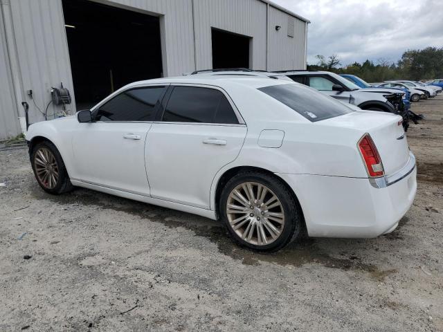 2C3CCAAG0CH186214 - 2012 CHRYSLER 300 WHITE photo 2