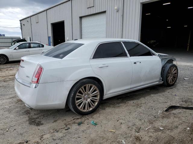 2C3CCAAG0CH186214 - 2012 CHRYSLER 300 WHITE photo 3