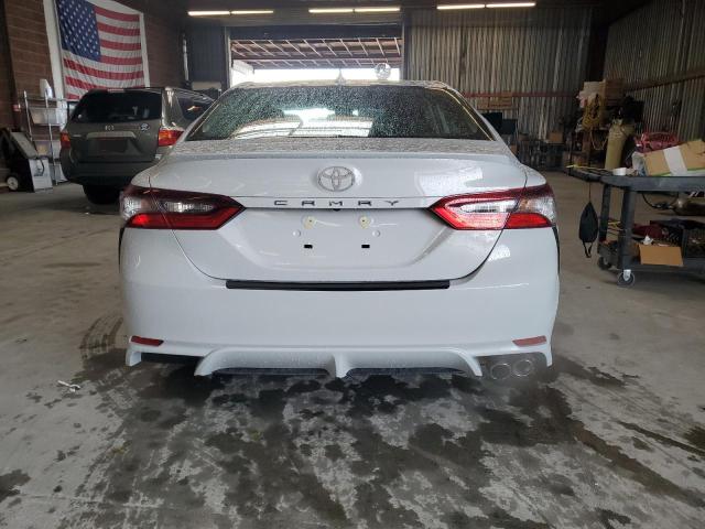 4T1T11AK0PU090264 - 2023 TOYOTA CAMRY SE NIGHT SHADE WHITE photo 6