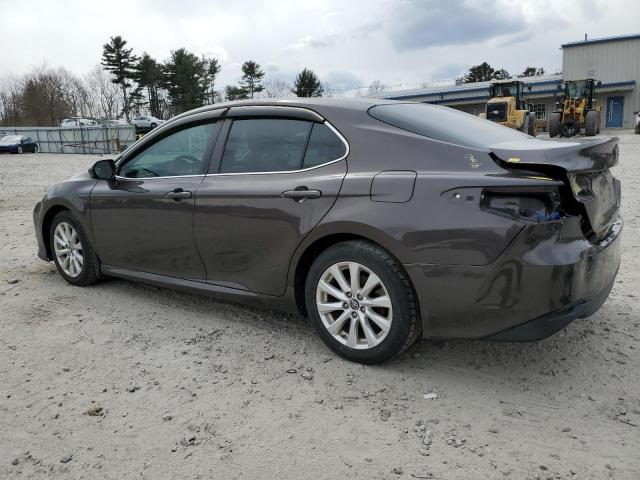 4T1B11HK0JU080522 - 2018 TOYOTA CAMRY L BROWN photo 2