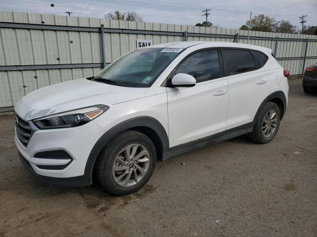 KM8J23A45HU407829 - 2017 HYUNDAI TUCSON SE WHITE photo 1