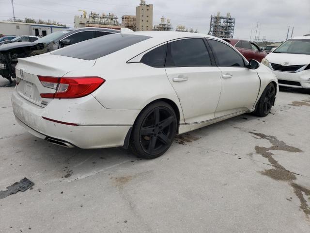 1HGCV2F97JA030478 - 2018 HONDA ACCORD TOURING WHITE photo 3