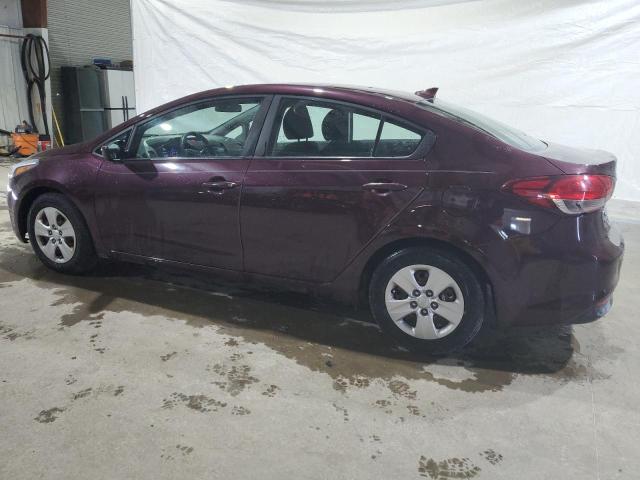 3KPFK4A77JE258340 - 2018 KIA FORTE LX BURGUNDY photo 2