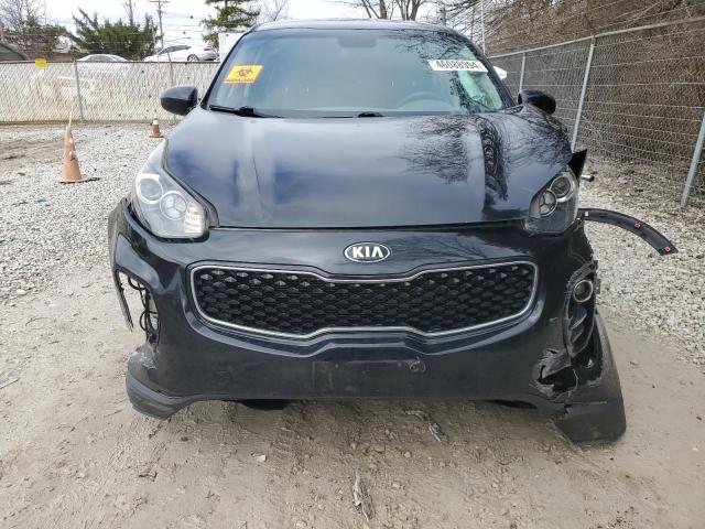 KNDPMCAC5J7313292 - 2018 KIA SPORTAGE LX BLACK photo 5