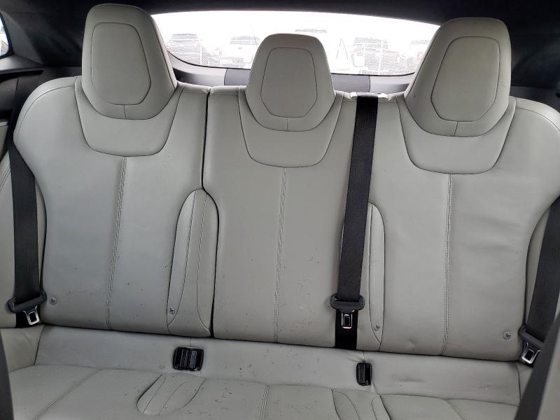 5YJSA1E26GF134156 - 2016 TESLA MODEL S Gümüş foto 10