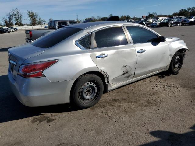 1N4AL3AP1FC138586 - 2015 NISSAN ALTIMA 2.5 SILVER photo 3