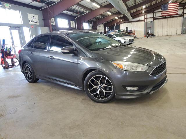 1FADP3F2XFL357075 - 2015 FORD FOCUS SE GRAY photo 4