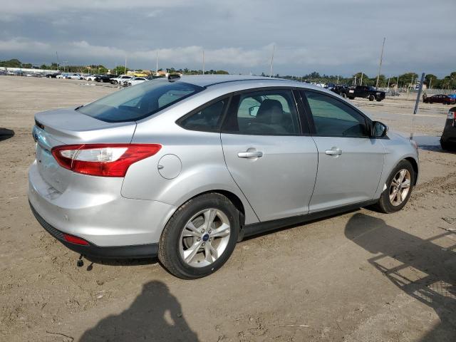 1FADP3F21EL354872 - 2014 FORD FOCUS SE SILVER photo 3