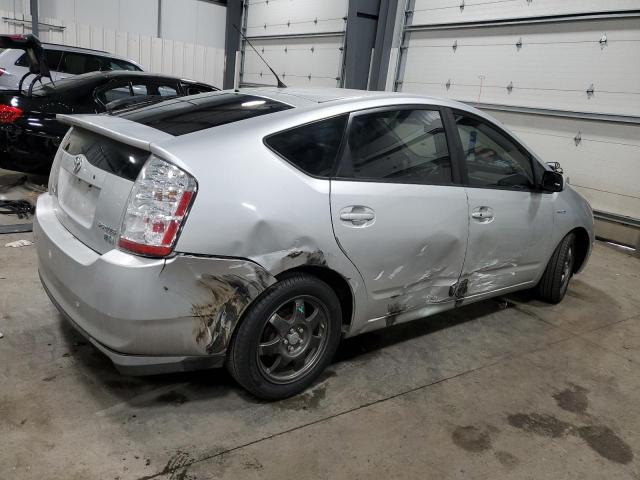 JTDKB20U983433389 - 2008 TOYOTA PRIUS SILVER photo 3