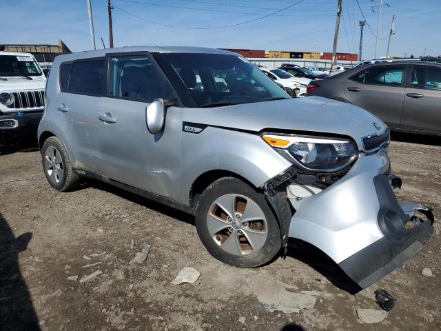 KNDJN2A29G7861745 - 2016 KIA SOUL SILVER photo 4