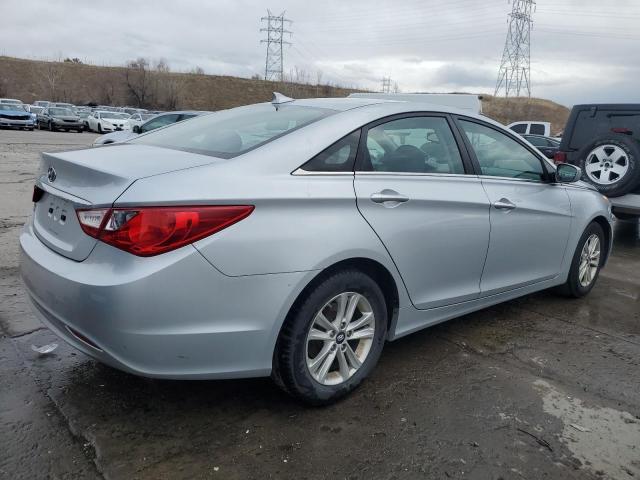 5NPEB4AC8DH703175 - 2013 HYUNDAI SONATA GLS SILVER photo 3