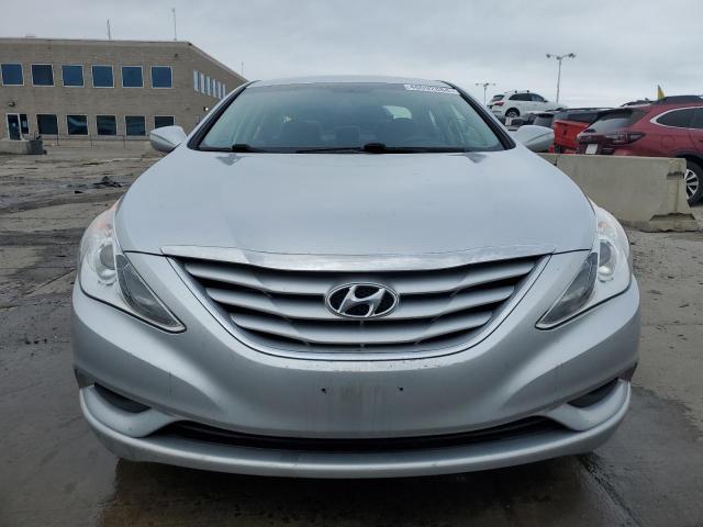 5NPEB4AC8DH703175 - 2013 HYUNDAI SONATA GLS SILVER photo 5