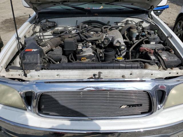 5TEGM92NX1Z818773 - 2001 TOYOTA TACOMA DOUBLE CAB PRERUNNER WHITE photo 11