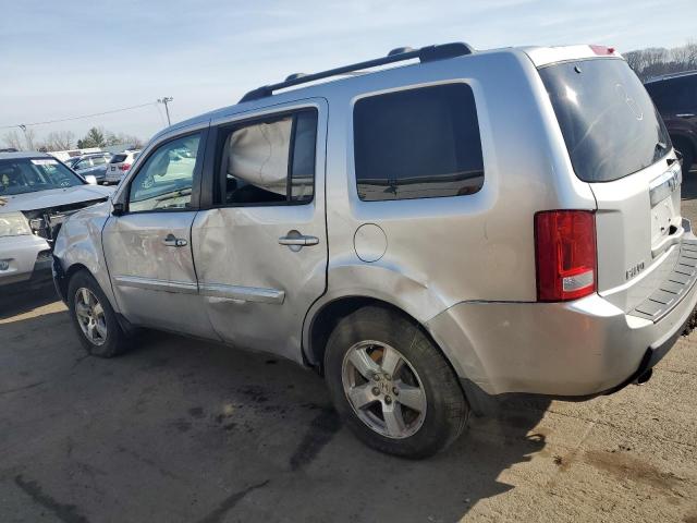 5FNYF4H52AB018950 - 2010 HONDA PILOT EXL SILVER photo 2