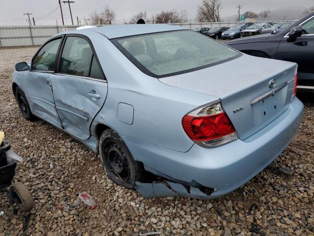 JTDBE32K863055622 - 2006 TOYOTA CAMRY LE BLUE photo 2