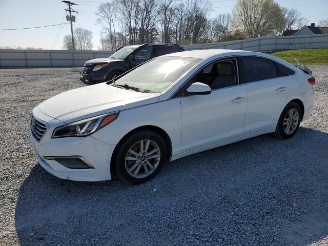 5NPE24AF7GH314719 - 2016 HYUNDAI SONATA SE WHITE photo 1