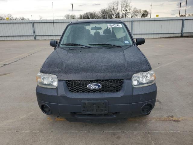 1FMYU02ZX5KD99915 - 2005 FORD ESCAPE XLS BLACK photo 5