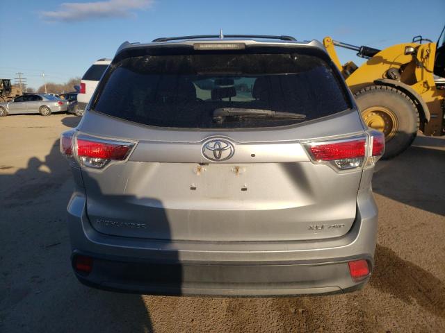 5TDJKRFH0FS165150 - 2015 TOYOTA HIGHLANDER XLE Արծաթագույն լուսանկար 6