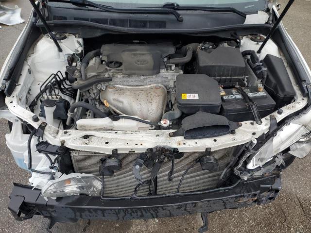 4T1BF1FK5HU715698 - 2017 TOYOTA CAMRY LE WHITE photo 11