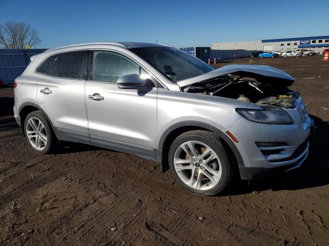 5LMCJ3D93KUL22446 - 2019 LINCOLN MKC RESERVE ვერცხლისფერი ფოტო 4