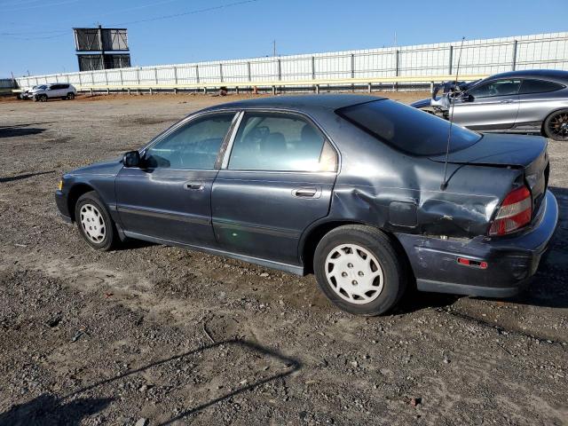 1HGCD5537RA024029 - 1994 HONDA ACCORD LX GRAY photo 2