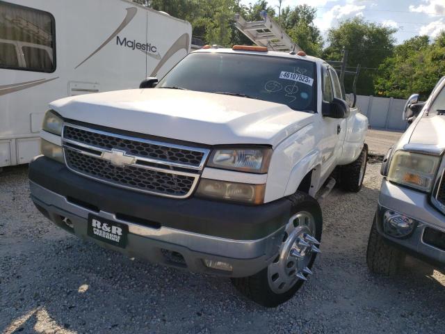 1GCJC39235E265958 - 2005 CHEVROLET SILVERADO C3500 WHITE photo 1