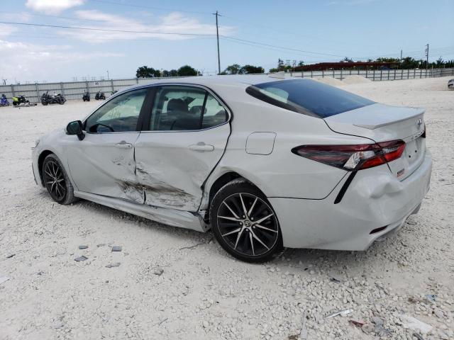 4T1G11AK0PU131428 - 2023 TOYOTA CAMRY SE NIGHT SHADE WHITE photo 2