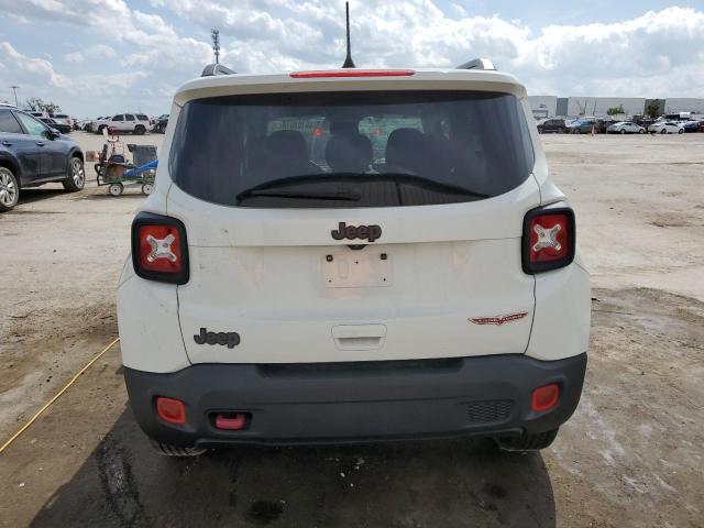 ZACNJBC15LPL44647 - 2020 JEEP RENEGADE TRAILHAWK WHITE photo 6