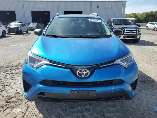 JTMZFREV4GJ098615 - 2016 TOYOTA RAV4 LE BLUE photo 5