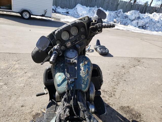 1HD1FCW161Y653695 - 2001 HARLEY-DAVIDSON FLHTCUI 烧焦的 照片 5