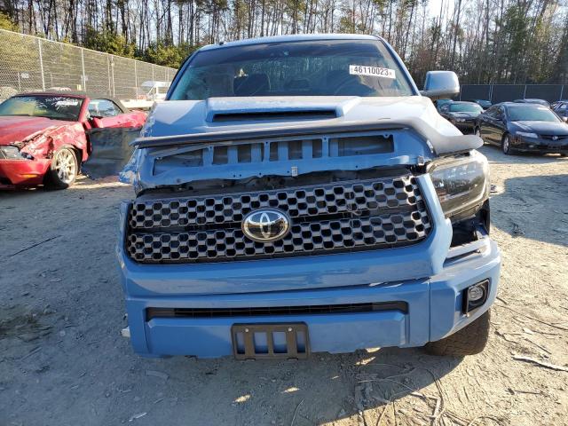 5TFDW5F10KX821073 - 2019 TOYOTA TUNDRA CREWMAX SR5 BLUE photo 5