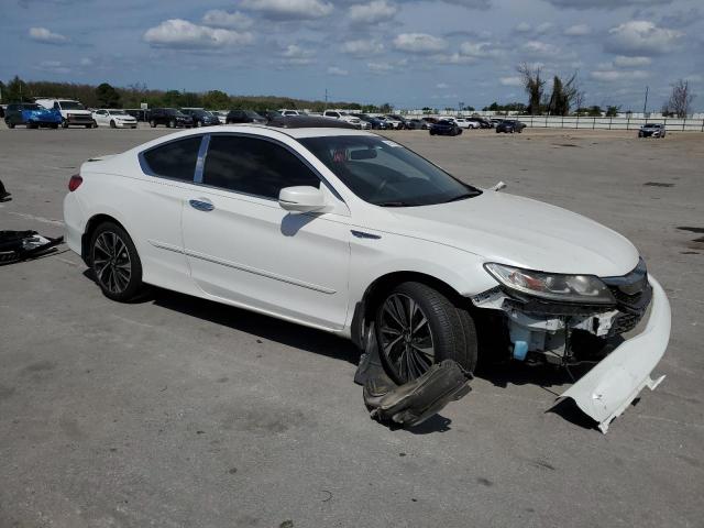 1HGCT1B78GA006087 - 2016 HONDA ACCORD EX WHITE photo 4