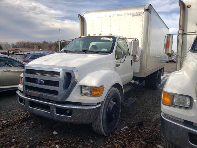 3FRWF6FC1BV052764 - 2011 FORD F650 SUPER DUTY WHITE photo 2