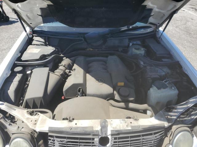 WDBJH65F2WA684676 - 1998 MERCEDES-BENZ E 320 WHITE photo 12