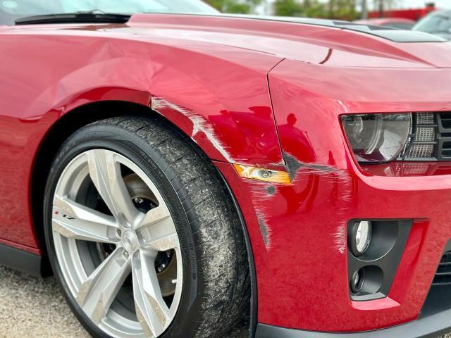 2G1FL1EP9D9802368 - 2013 CHEVROLET CAMARO ZL1 栗色 照片 2