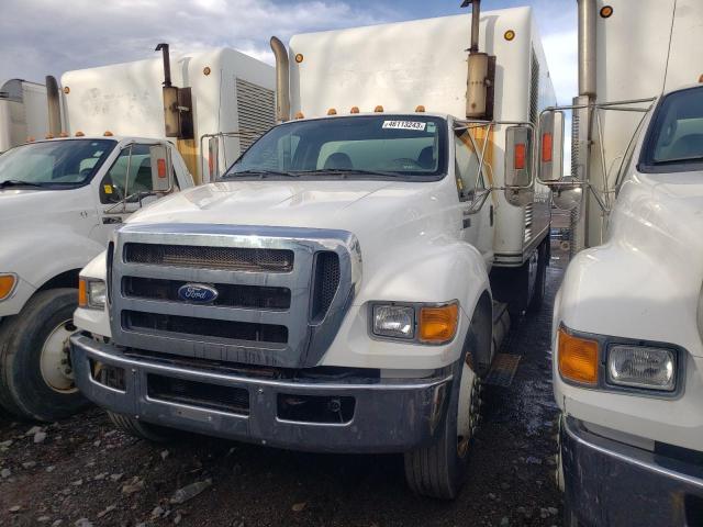 3FRXF7FL6DV792873 - 2013 FORD F750 SUPER DUTY WHITE photo 2