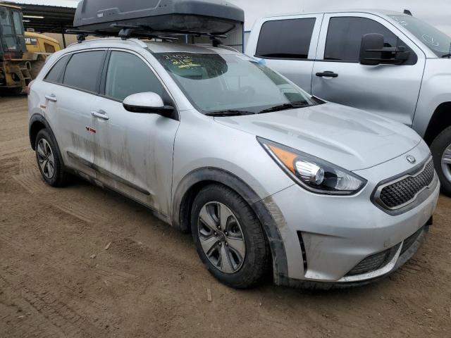 KNDCB3LC1K5349589 - 2019 KIA NIRO FE SILVER photo 4