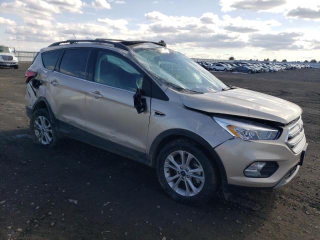 1FMCU9HD4JUD60441 - 2018 FORD ESCAPE SEL GOLD photo 4