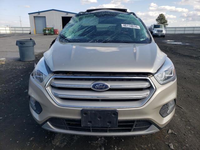 1FMCU9HD4JUD60441 - 2018 FORD ESCAPE SEL GOLD photo 5