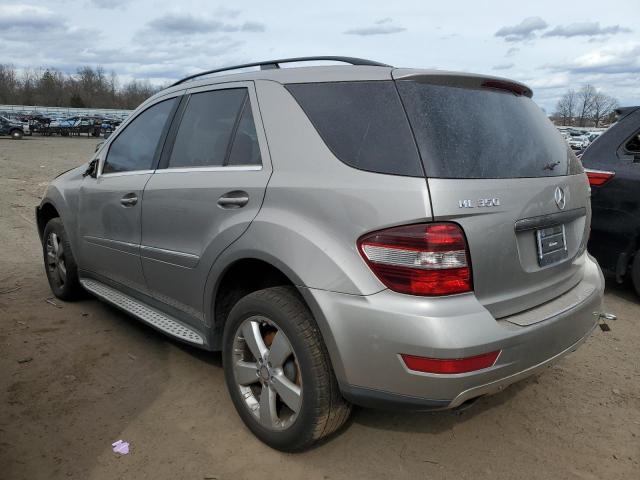 4JGBB86E89A450471 - 2009 MERCEDES-BENZ ML 350 GRAY photo 2